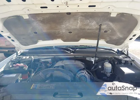 2008 Chevrolet Suburban 1500 Ltz z USA, uszkodzony, nr VIN 1GNFC16088R275256